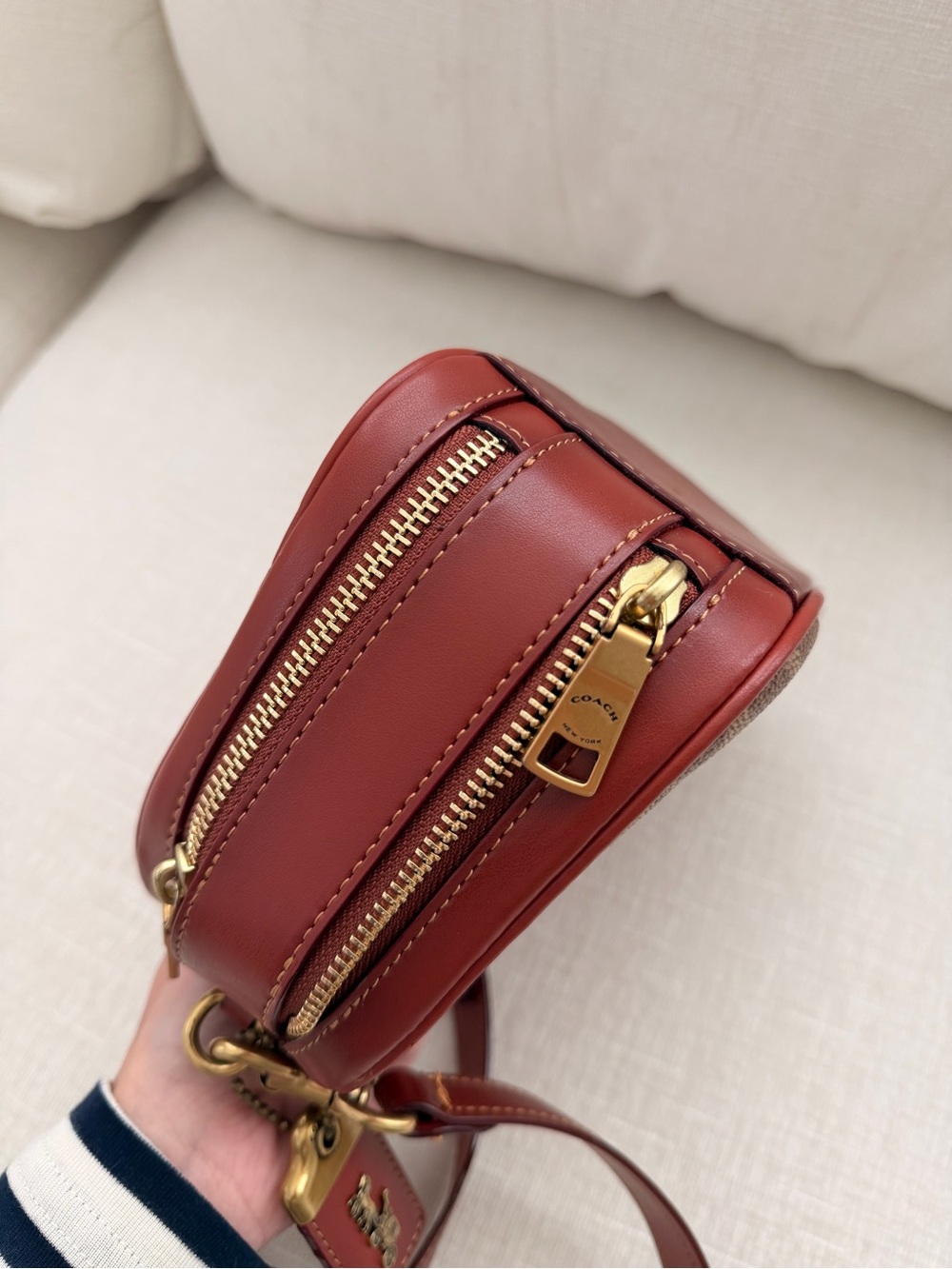 Coach Signature Canvas Crossbody - Picture 5 of 9